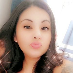 Meet your Posher, Leyla